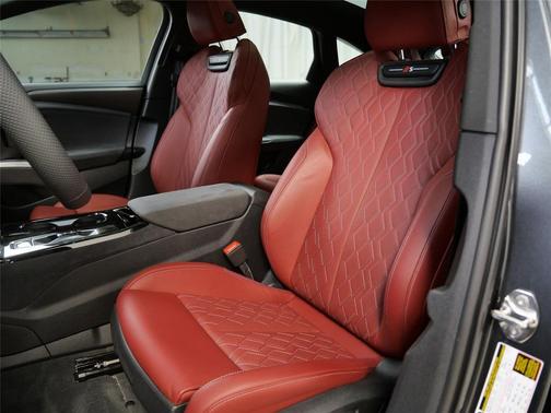 2025 Audi S6 e-tron Prestige