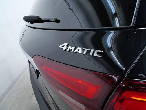 Black 2026 Mercedes-Benz GLE 350 4MATIC