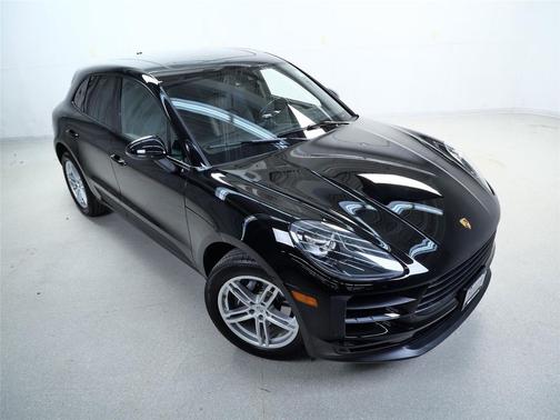 2021 Porsche Macan Base