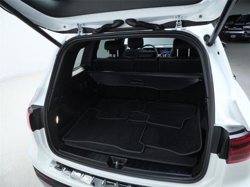 2025 Mercedes-Benz GLB 250 4MATIC