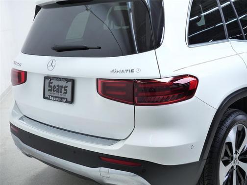 2025 Mercedes-Benz GLB 250 4MATIC