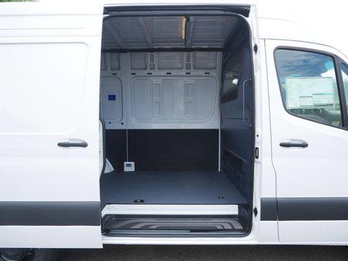 2025 Mercedes-Benz Sprinter 2500 Standard Roof