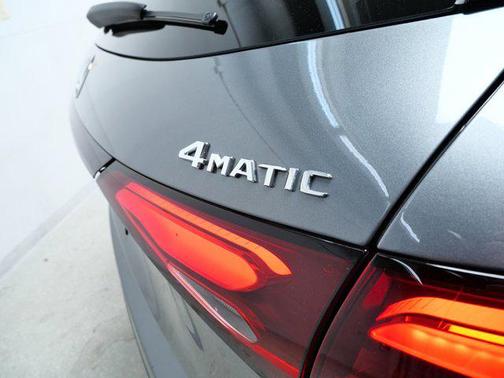 2023 Mercedes-Benz GLC 300 4MATIC