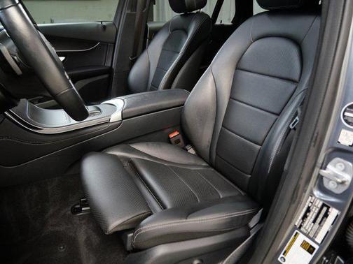 2020 Mercedes-Benz GLC 300 4MATIC