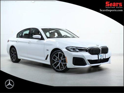 2022 BMW 530e Base
