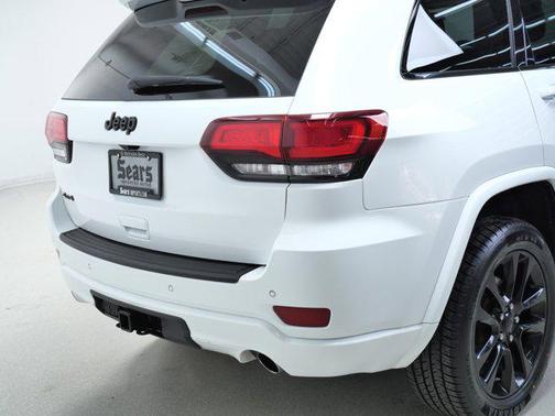 2021 Jeep Grand Cherokee Laredo