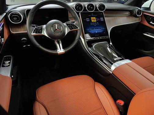 2025 Mercedes-Benz GLC 300 4MATIC