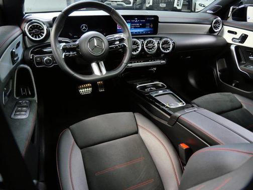 MANUFAKTUR Hyper Blue Metallic 2025 Mercedes-Benz CLA 250 4MATIC