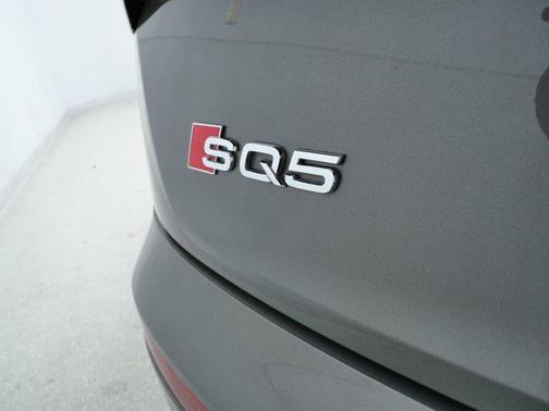 2023 Audi SQ5 3.0T Premium Plus
