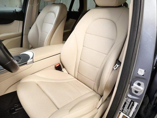 Gray 2022 Mercedes-Benz GLC 300 4MATIC