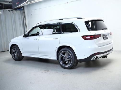 2026 Mercedes-Benz GLS 450 4MATIC