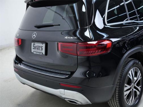 2025 Mercedes-Benz GLB 250 4MATIC