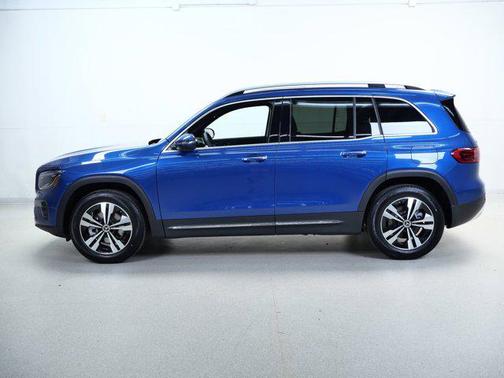 2025 Mercedes-Benz GLB 250 4MATIC