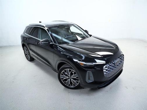 2025 Audi Q5 Premium Plus TFSI quattro S tronic