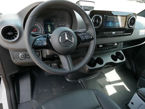 2025 Mercedes-Benz Sprinter 2500 High Roof