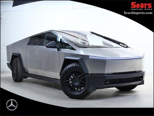 2025 Tesla Cybertruck Cyberbeast