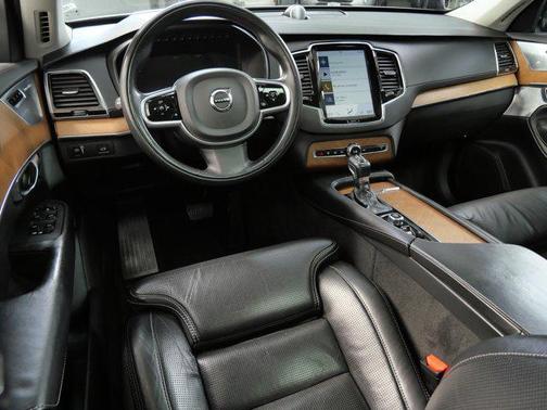 2020 Volvo XC90 T6 Inscription