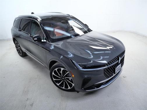 black 2024 Lincoln Nautilus