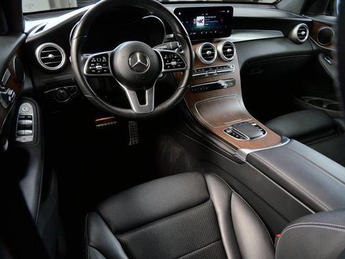 Cardinal Red 2022 Mercedes-Benz GLC 300 4MATIC