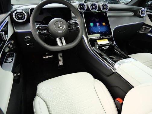 2025 Mercedes-Benz GLC 350e Base
