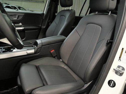 2024 Mercedes-Benz GLB 250 4MATIC