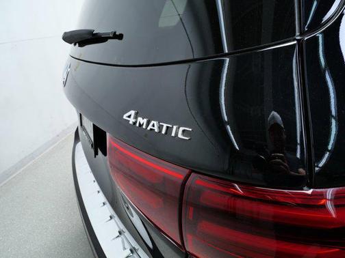 2025 Mercedes-Benz GLB 250 4MATIC