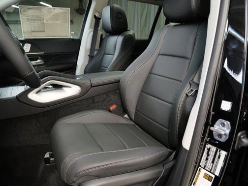 2026 Mercedes-Benz GLS 450 4MATIC