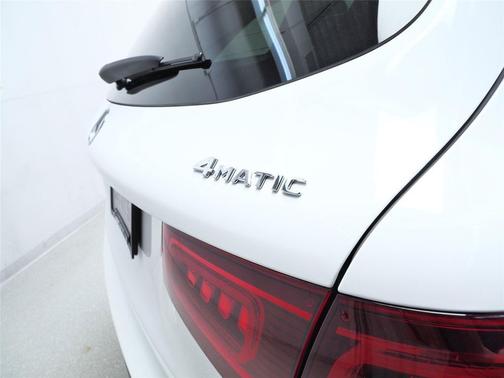 2021 Mercedes-Benz GLC 300 4MATIC