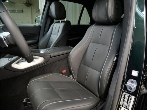 2025 Mercedes-Benz GLE 450e 4MATIC