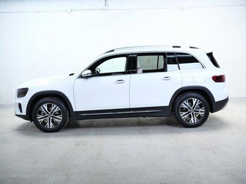 2025 Mercedes-Benz GLB 250 4MATIC