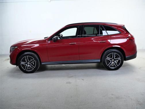 2026 Mercedes-Benz GLC 300 4MATIC