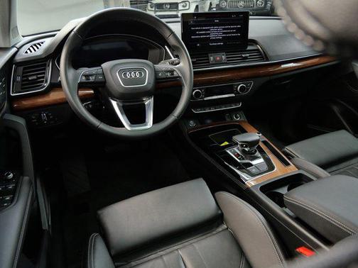 2023 Audi Q5 e 55 S line Premium Plus