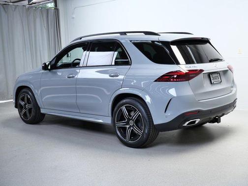 MANUFAKTUR Alpine Grey 2026 Mercedes-Benz GLE 450 4MATIC