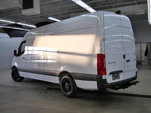 2025 Mercedes-Benz Sprinter 2500 High Roof