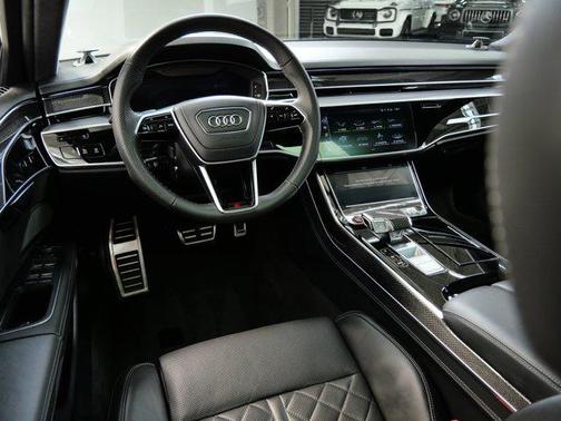 2022 Audi S8 4.0T