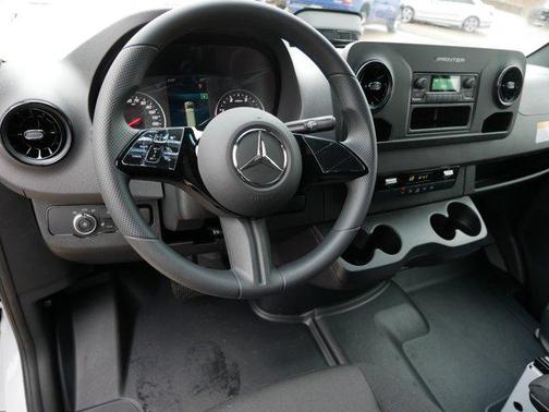 2025 Mercedes-Benz Sprinter 2500 High Roof