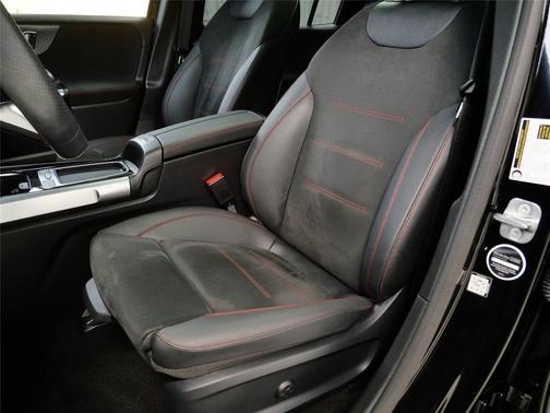 2024 Mercedes-Benz EQB 300 4MATIC