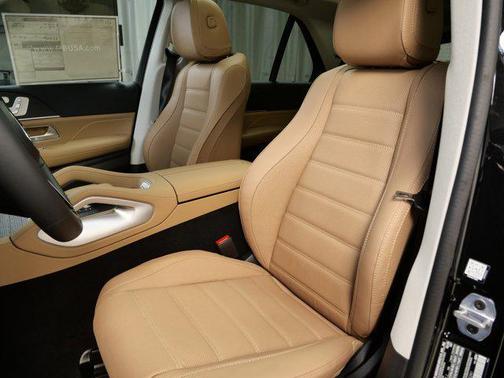 Obsidian Black Metallic 2026 Mercedes-Benz GLE 350 4MATIC