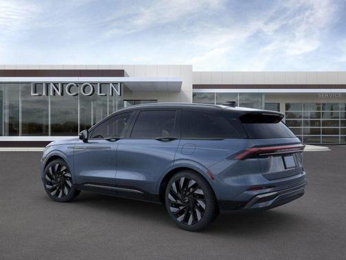 2025 Lincoln Nautilus Reserve
