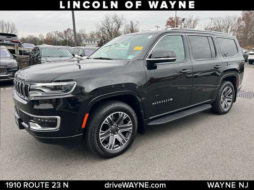 2023 Jeep Wagoneer Base