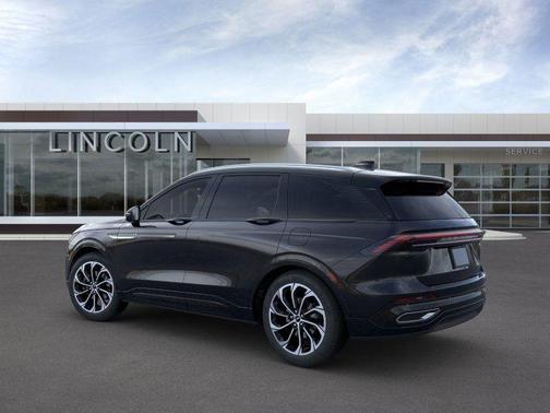 2025 Lincoln Nautilus Reserve