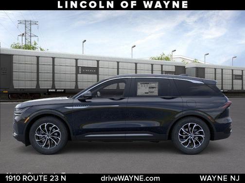 Black Metallic 2026 Lincoln Nautilus Premiere