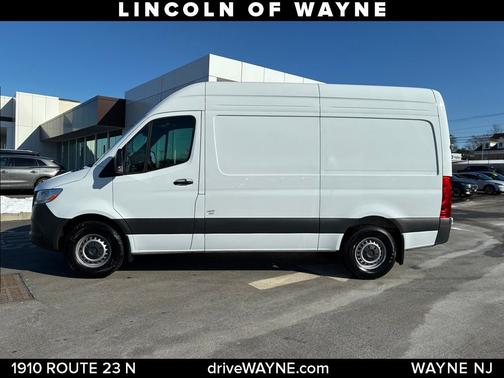 Arctic White 2025 Mercedes-Benz Sprinter 2500 Cargo 144 WB