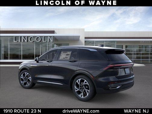 Black Metallic 2026 Lincoln Nautilus Premiere
