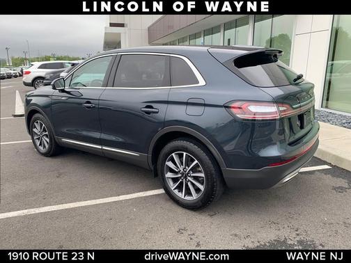 2022 Lincoln Nautilus Standard