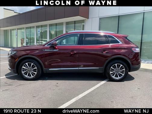 2023 Lincoln Nautilus Standard