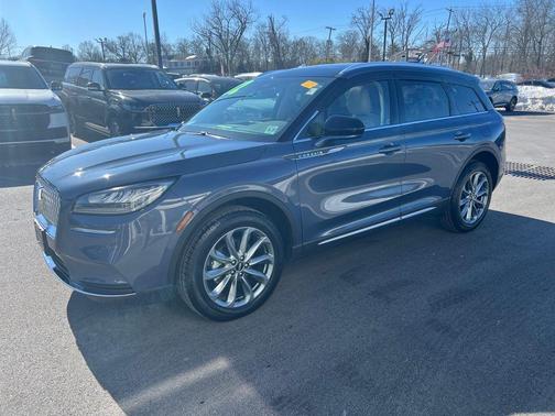 2022 Lincoln Corsair Standard