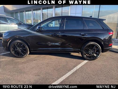 2023 Lincoln Corsair Standard