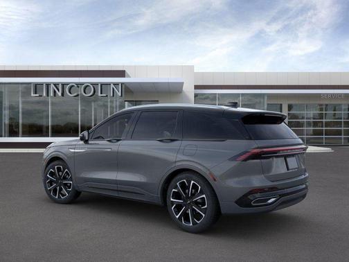 2025 Lincoln Nautilus Reserve