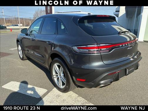 Volcano Grey Metallic 2022 Porsche Macan Base